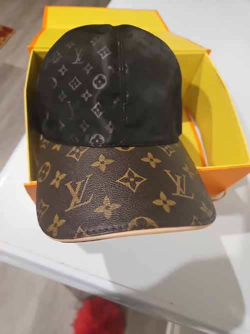 30% Off!)
NWT Louis Vuitton Black Monogram Cap (Made in Italy) - CreationzClozet
