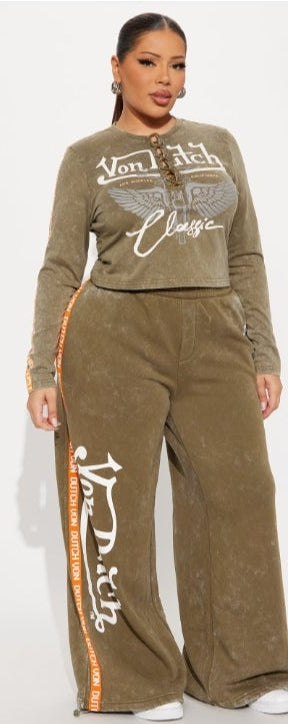 Chic & Cozy Y2K Vintage-Style Wide Leg Sweatsuit | NWT 3X Olive Green Von Dutch