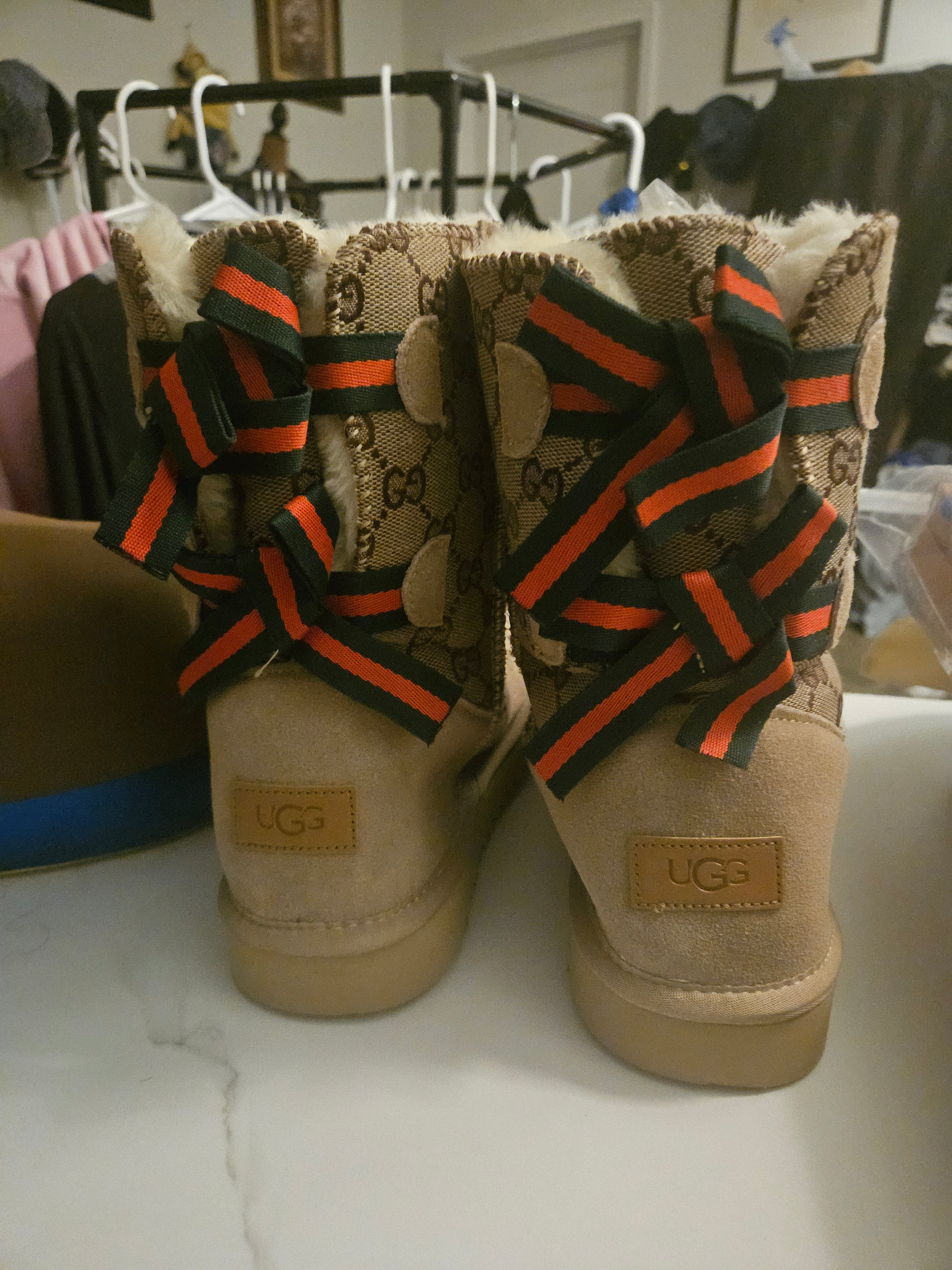 DEAL OF THE DAY UGG x Gucci Custom Style GG Monogram Bailey Bow Boots – Tan/Canvas