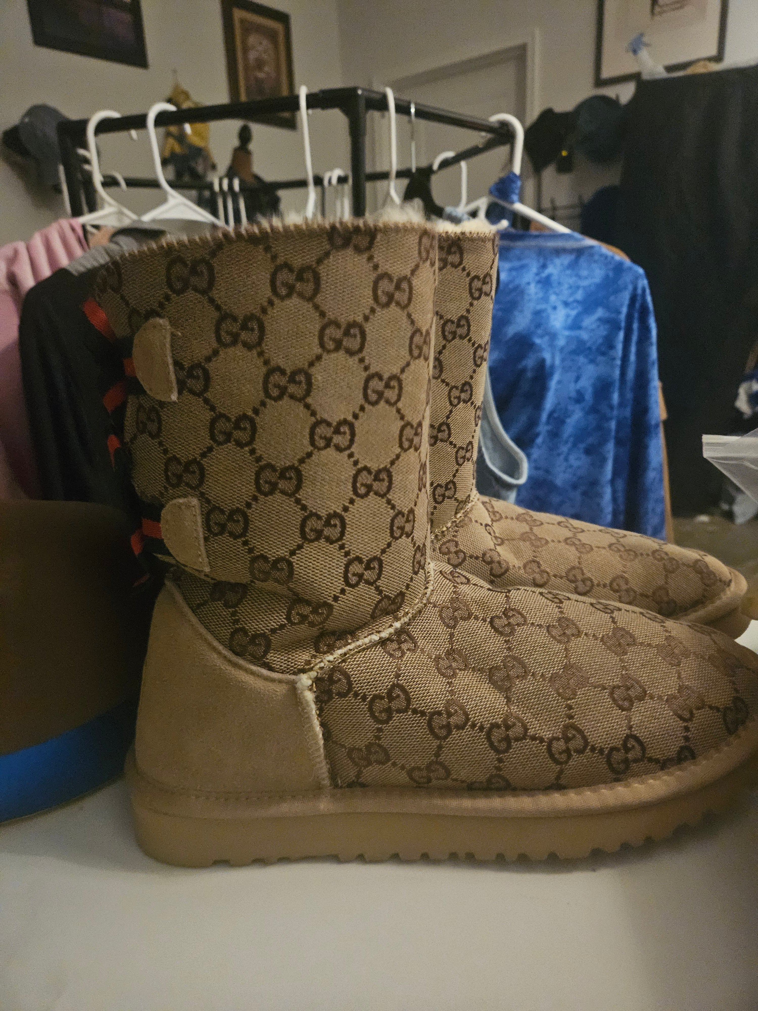 DEAL OF THE DAY UGG x Gucci Custom Style GG Monogram Bailey Bow Boots – Tan/Canvas